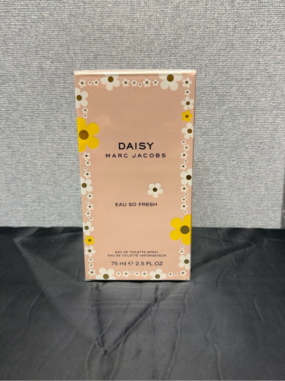 Marc Jacobs Daisy Eau So Fresh Pink Floral Box